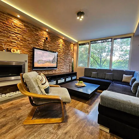 Apartment Rea Mladost - Easy Access To Metro, Ideal Location Sofia