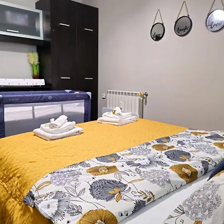 Rea Mladost - Easy Access To Metro, Ideal Location
