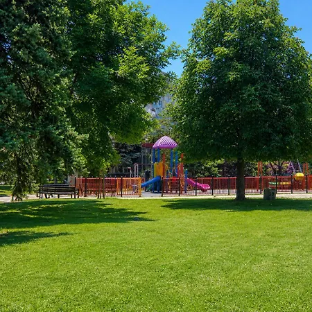 Mladost Sofia, Close To Metro Station And Center 소피아