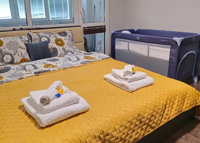 Mladost Sofia, Close To Metro Station And Center Апартамент